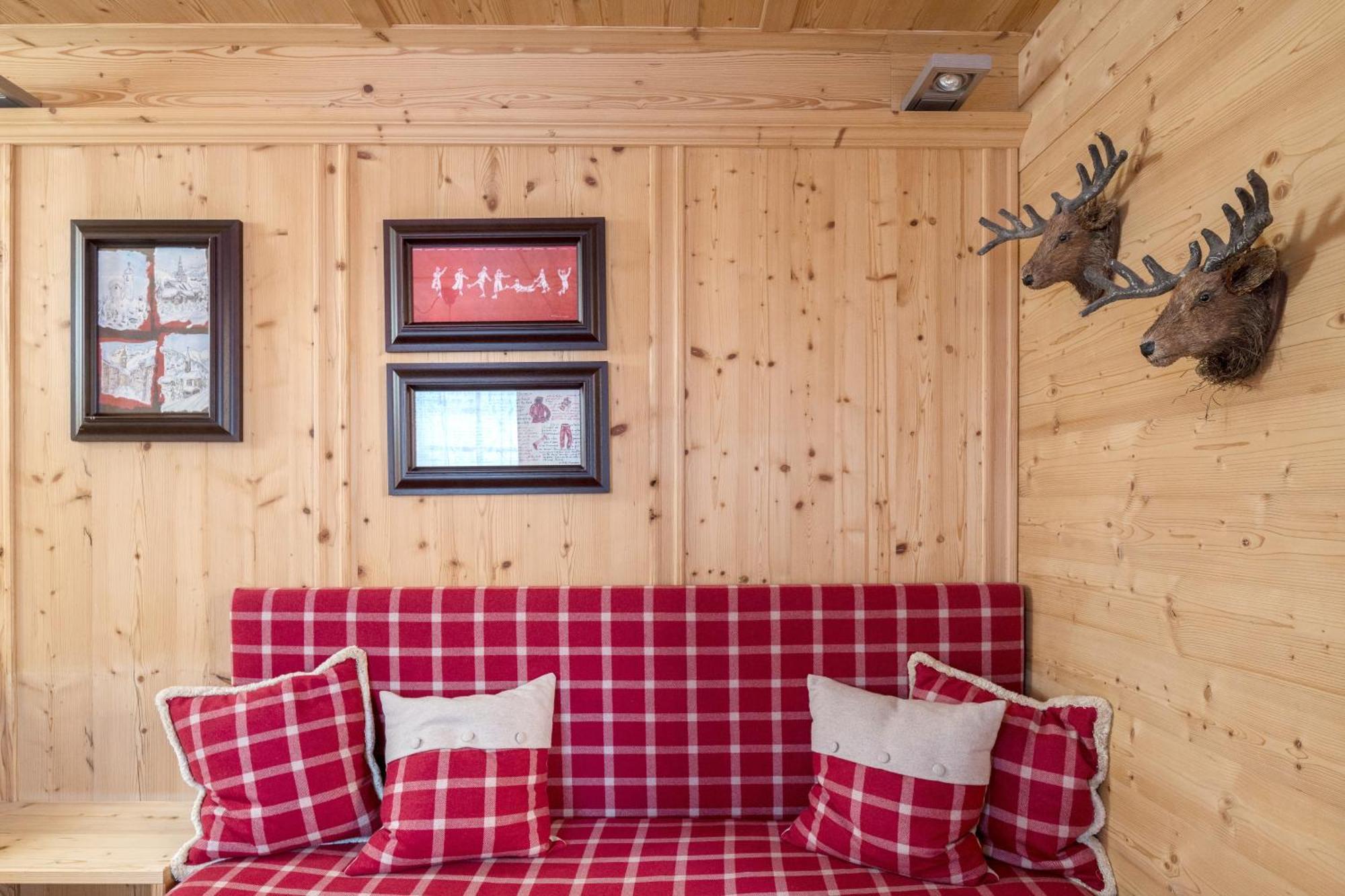 Aparthotel Nei Y Suredl Nevesole Corvara Pokoj fotografie
